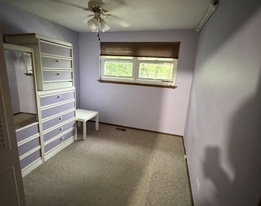 805 Bishop Court - Photo Thumbnail 11