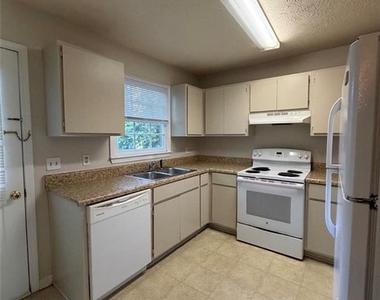 1337 Sweet Pine Drive - Photo Thumbnail 5