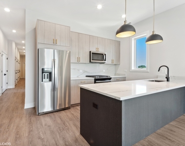 4336 S Vincennes Avenue - Photo Thumbnail 4