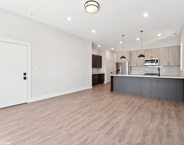 4336 S Vincennes Avenue - Photo Thumbnail 8