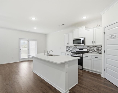 3369 English Elm Way - Photo Thumbnail 13