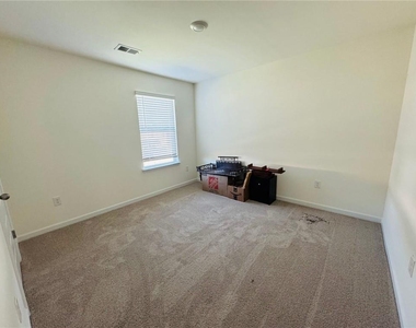 3369 English Elm Way - Photo Thumbnail 3