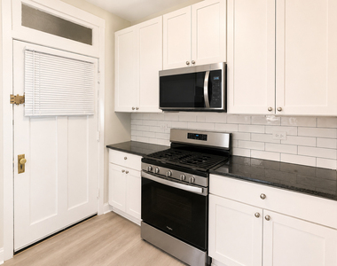 739 Hinman Avenue - Photo Thumbnail 5