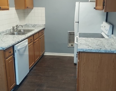 3303 Colgate Avenue - Photo Thumbnail 2