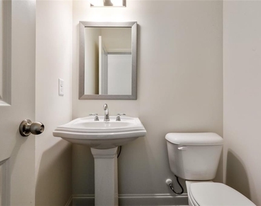243 Church Street - Photo Thumbnail 15