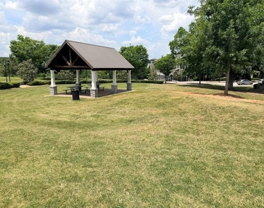 860 Westmoreland Circle Nw - Photo Thumbnail 34