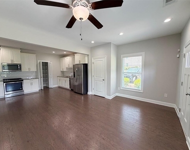 860 Westmoreland Circle Nw - Photo Thumbnail 4