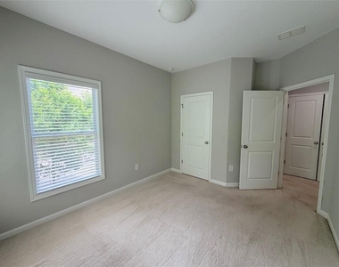 860 Westmoreland Circle Nw - Photo Thumbnail 17