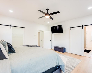 1239 Plaza Avenue Sw - Photo Thumbnail 22