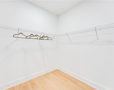 1239 Plaza Avenue Sw - Photo Thumbnail 30