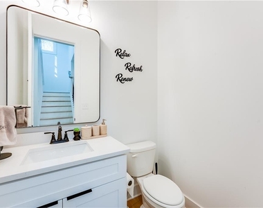 1239 Plaza Avenue Sw - Photo Thumbnail 8