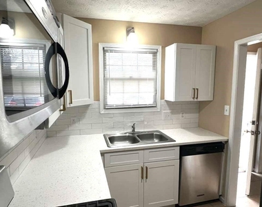 2378 Cove Road - Photo Thumbnail 8