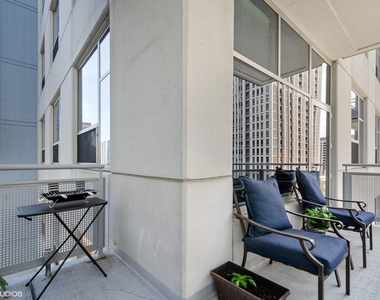 1305 S Michigan Avenue - Photo Thumbnail 16