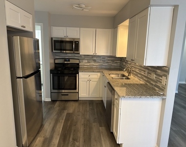 110 W 66th Street - Photo Thumbnail 3