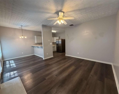 6671 Evans Trace - Photo Thumbnail 5