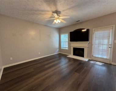 6671 Evans Trace - Photo Thumbnail 4