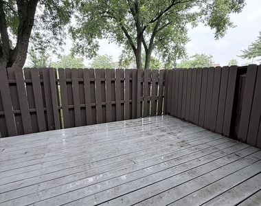 2023 Raleigh Place - Photo Thumbnail 14