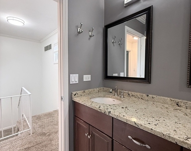 2023 Raleigh Place - Photo Thumbnail 12