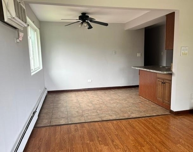 8241 W 79 Street W - Photo Thumbnail 4