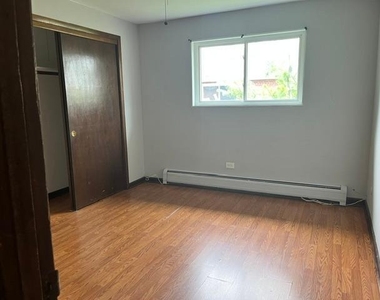 8241 W 79 Street W - Photo Thumbnail 12