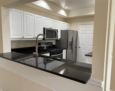 3636 Habersham Road Nw - Photo Thumbnail 10