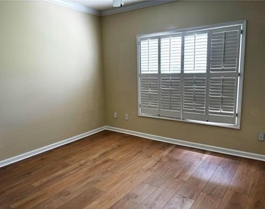 3636 Habersham Road Nw - Photo Thumbnail 14