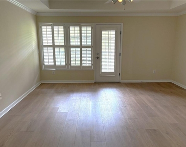 3636 Habersham Road Nw - Photo Thumbnail 6