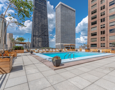 777 N Michigan Avenue - Photo Thumbnail 22