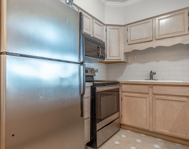 777 N Michigan Avenue - Photo Thumbnail 9