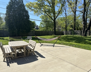 662 Garfield Avenue - Photo Thumbnail 1