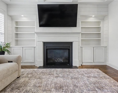 2500 Skyland Drive Ne - Photo Thumbnail 11