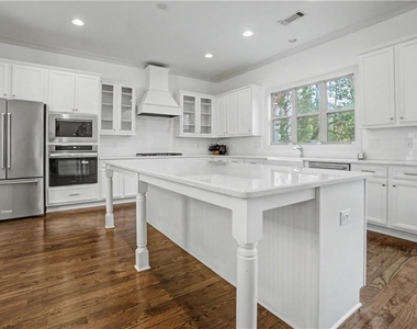 2500 Skyland Drive Ne - Photo Thumbnail 17