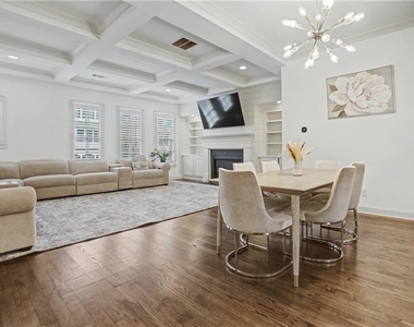 2500 Skyland Drive Ne - Photo Thumbnail 12