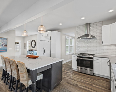 40913 N Park Avenue - Photo Thumbnail 9
