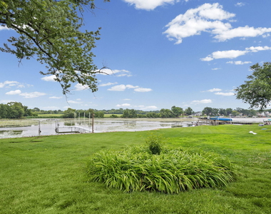 40913 N Park Avenue - Photo Thumbnail 3