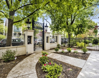 2522 N Burling Street - Photo Thumbnail 1