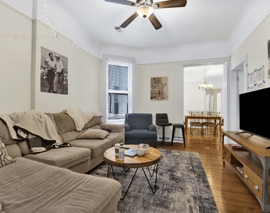2522 N Burling Street - Photo Thumbnail 2