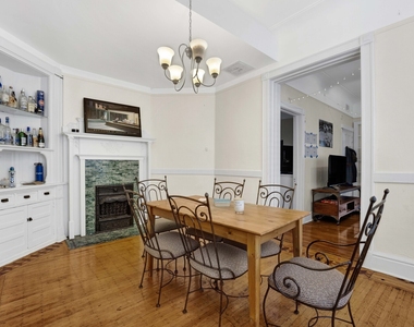 2522 N Burling Street - Photo Thumbnail 5