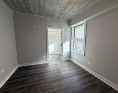 952 W Carmen Avenue - Photo Thumbnail 13