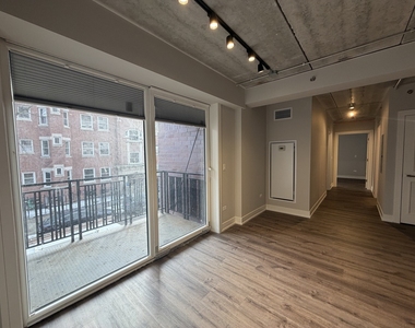 952 W Carmen Avenue - Photo Thumbnail 8