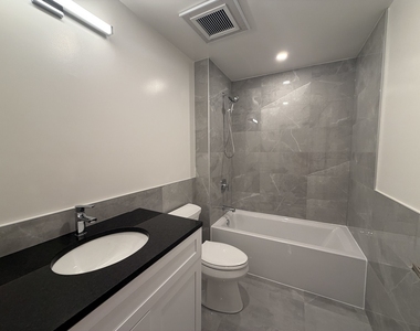 952 W Carmen Avenue - Photo Thumbnail 9