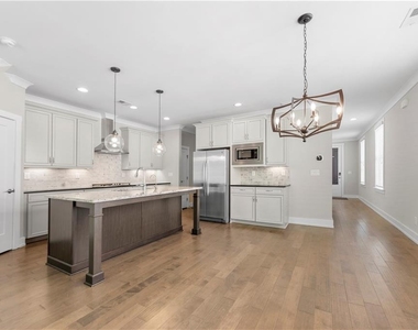 154 Bellehaven Drive - Photo Thumbnail 3