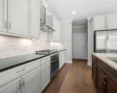 154 Bellehaven Drive - Photo Thumbnail 4