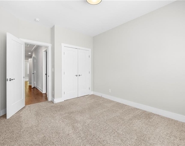 154 Bellehaven Drive - Photo Thumbnail 11