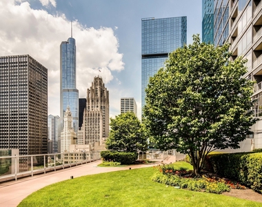 240 E Illinois Street - Photo Thumbnail 27
