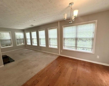 5647 Tattersall Terrace - Photo Thumbnail 7