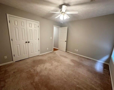 5647 Tattersall Terrace - Photo Thumbnail 14