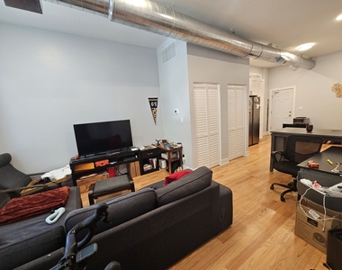1415 W Erie Street - Photo Thumbnail 1