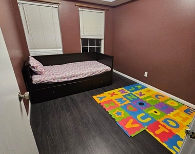 22102 W Plymouth Circle - Photo Thumbnail 20