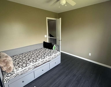 22102 W Plymouth Circle - Photo Thumbnail 23